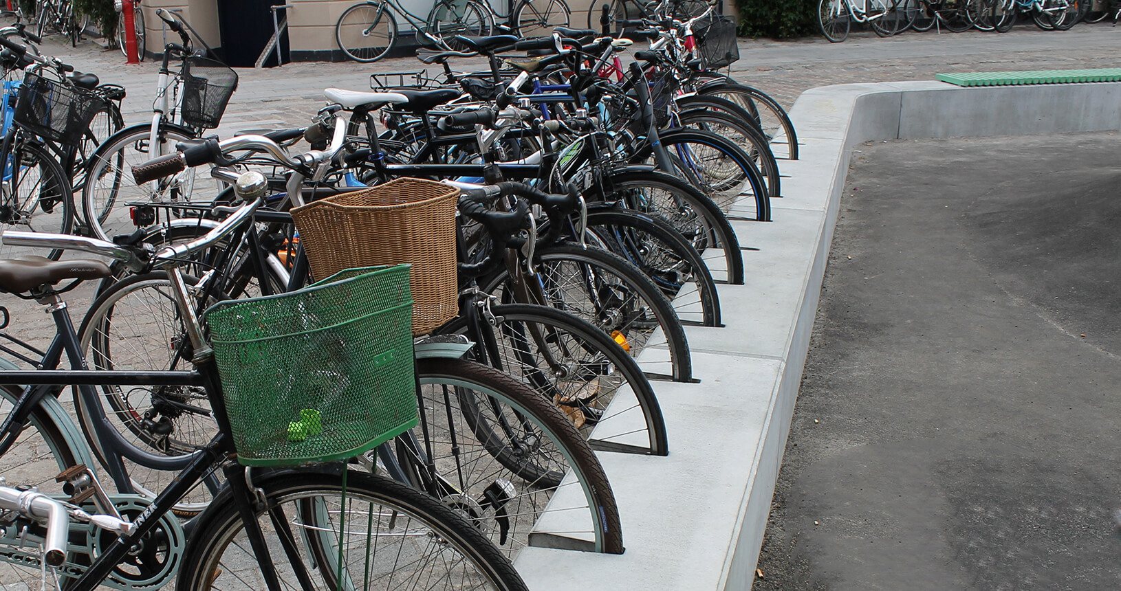 Cykelholder i beton fra Aarhus Cementvarefabrik